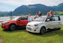 Ein Fiat mit Kaiserwinkl – Bergpanorama