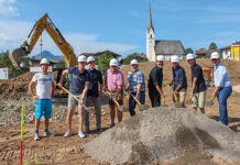 Spatenstich für den Neubau des Kindergartens und der Kinderkrippe
