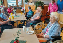 Gymnastik auf der Terrasse, Herzhaftes am Grill