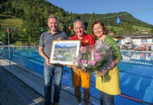 Große Verdienste um das Freibad Reit im Winkl